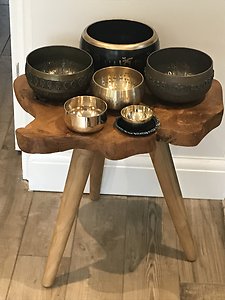 SOUND BATH & MEDITATION . Tibetan bowls